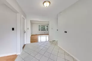 5455 S Catherine Ave, Countryside, IL 60525 - Photo 7