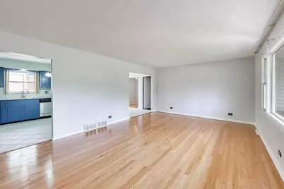 5455 S Catherine Avenue, Countryside, IL 60525 - Photo 3