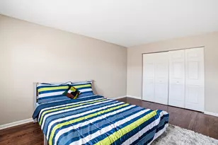 2411 W Balmoral Ave, Chicago, IL 60625 - Photo 7