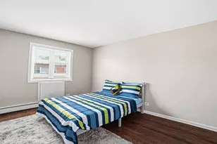 2411 W Balmoral Ave, Chicago, IL 60625 - Photo 5
