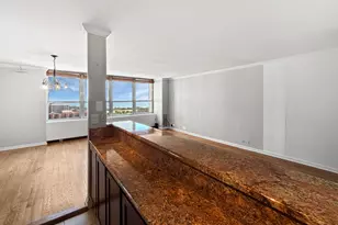 655 W Irving Park Rd, Chicago, IL 60613 - Photo 7