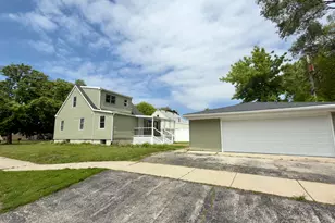 9759 Rutherford Ave, Oak Lawn, IL 60453 - Photo 5