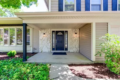 1030 Lilac Court, Libertyville, IL 60048 - Photo 3