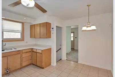 244 Lynn Lane, Chicago Heights, IL 60411 - Photo 9