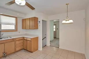 244 Lynn Ln, Chicago Heights, IL 60411 - Photo 9