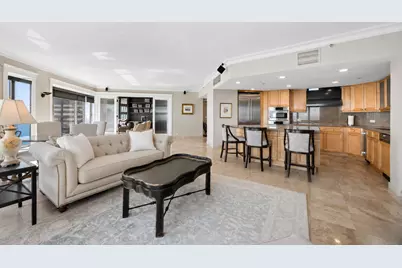 950 N Michigan Avenue #4202, Chicago, IL 60611 - Photo 11