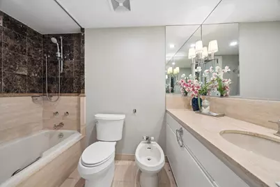 950 N Michigan Avenue #4202, Chicago, IL 60611 - Photo 21