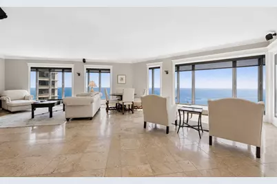 950 N Michigan Avenue #4202, Chicago, IL 60611 - Photo 9