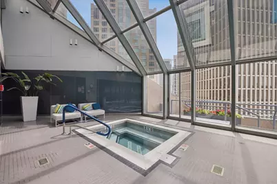 950 N Michigan Avenue #4202, Chicago, IL 60611 - Photo 31