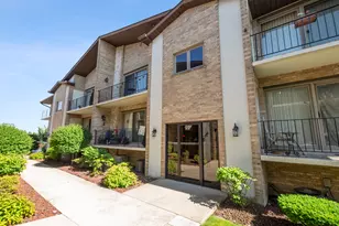 9830 Nashville Ave, Chicago Ridge, IL 60415 - Photo 1
