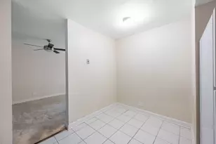 1605 E Central Rd, Arlington Heights, IL 60005 - Photo 5