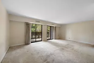 1605 E Central Rd, Arlington Heights, IL 60005 - Photo 9