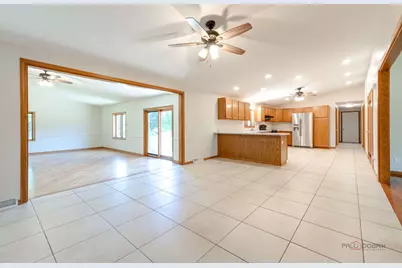 1516 W Reiche Lane, McHenry, IL 60051 - Photo 11