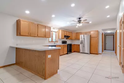 1516 W Reiche Lane, McHenry, IL 60051 - Photo 7