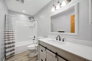 702 Hickory Ln, Carol Stream, IL 60188 - Photo 29