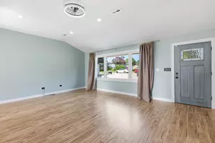 13418 S Old Orchard Ln W, Lockport, IL 60441 - Photo 5