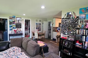 151 Beach Ct, South Elgin, IL 60177 - Photo 5