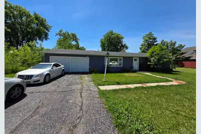 151 Beach Court, South Elgin, IL 60177 - Photo 1