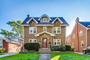 1829 S Prospect Ave, Park Ridge, IL 60068 - Photo 1