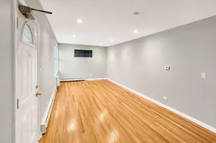 1536 W Pratt Blvd, Chicago, IL 60626 - Photo 3