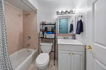 1536 W Pratt Boulevard #3D, Chicago, IL 60626 - Photo 9