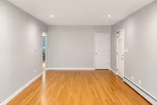 1536 W Pratt Blvd, Chicago, IL 60626 - Photo 5