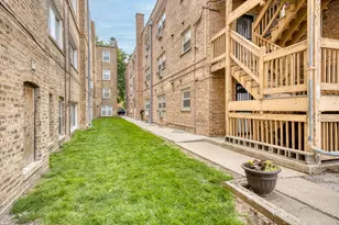 1536 W Pratt Blvd, Chicago, IL 60626 - Photo 19