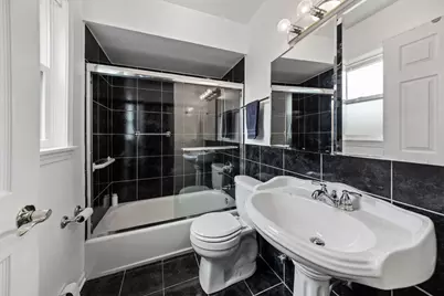 1536 W Pratt Boulevard #3D, Chicago, IL 60626 - Photo 11