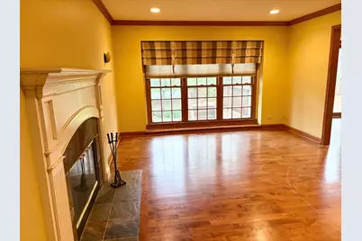 244 Knoll Street, Wheaton, IL 60187 - Photo 9
