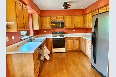 244 Knoll Street, Wheaton, IL 60187 - Photo 5