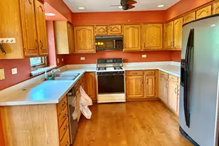 244 Knoll St, Wheaton, IL 60187 - Photo 5