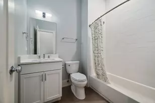 3016 W Belmont Ave, Chicago, IL 60618 - Photo 11