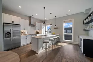 3016 W Belmont Ave, Chicago, IL 60618 - Photo 5