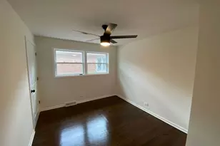 5749 W 63rd Pl, Chicago, IL 60638 - Photo 15