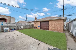 5749 W 63rd Pl, Chicago, IL 60638 - Photo 31