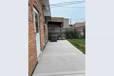 5749 W 63rd Place, Chicago, IL 60638 - Photo 33