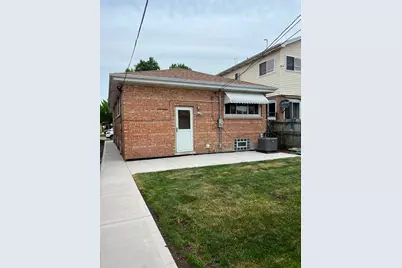 5749 W 63rd Place, Chicago, IL 60638 - Photo 35