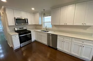 5749 W 63rd Pl, Chicago, IL 60638 - Photo 9