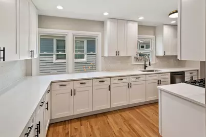 145 Walton Street, Barrington, IL 60010 - Photo 5