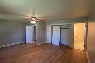 1900 Longmeadow Dr, Lindenhurst, IL 60046 - Photo 13