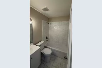 1900 Longmeadow Drive, Lindenhurst, IL 60046 - Photo 27