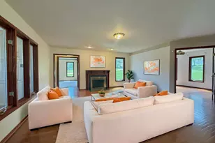 1 Genesee Ct, Bolingbrook, IL 60440 - Photo 9