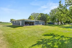 492 N 23rd Rd, Oglesby, IL 61348 - Photo 39