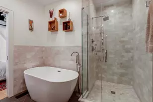 1810 S Racine Ave, Chicago, IL 60608 - Photo 13