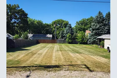 97 W Pine Avenue, Cortland, IL 60112 - Photo 3