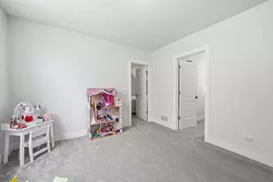 945 N Lawler Ave, Chicago, IL 60651 - Photo 19