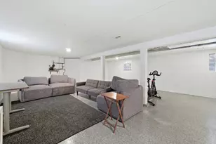 945 N Lawler Ave, Chicago, IL 60651 - Photo 21