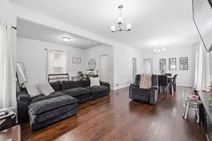 945 N Lawler Ave, Chicago, IL 60651 - Photo 3