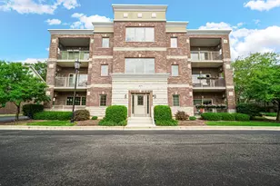 405 W Pierce Rd, Itasca, IL 60143 - Photo 1