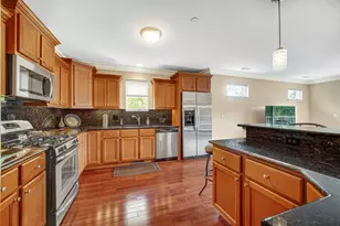 405 W Pierce Rd, Itasca, IL 60143 - Photo 7